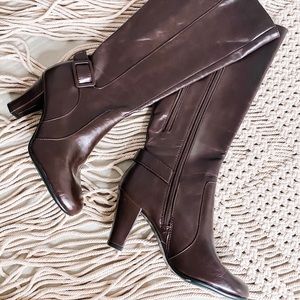 Brown High Heeled Boot